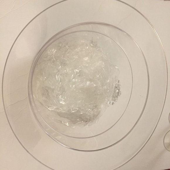 Wente Bros Plastic Top Hat Champagne Ice Holder with 2 Plastic Flutes - Picture 6 of 9